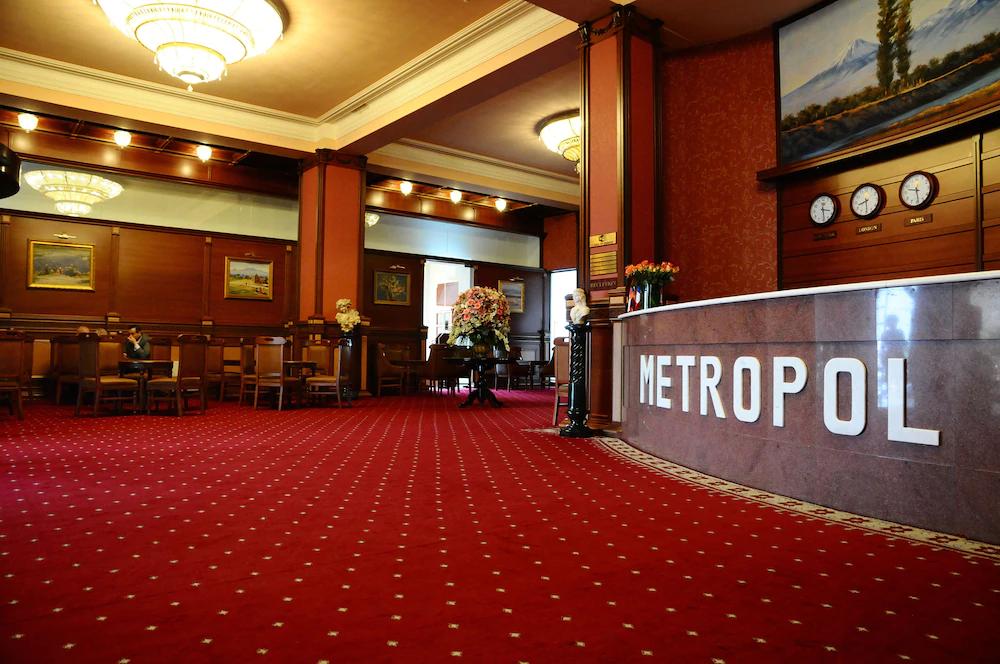 Metropol Hotel Erivan Exterior foto